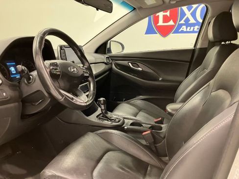 Used 2019 Hyundai Elantra GT w/ Style Package 02 FWD image 28