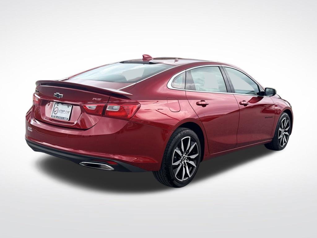 Used 2025 Chevrolet Malibu RS FWD image 7