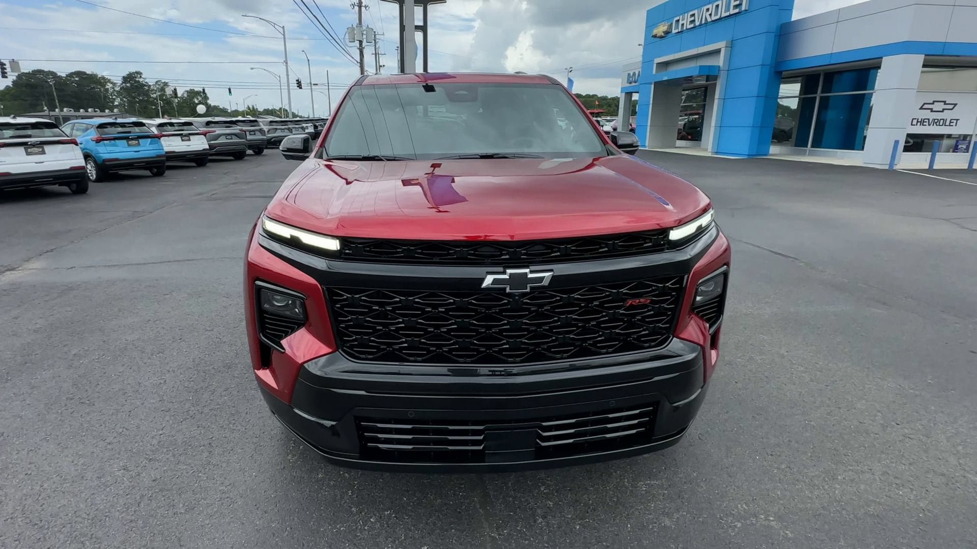 New 2026 Chevrolet Traverse RS w/ LPO, Floor Liner Package FWD image 3