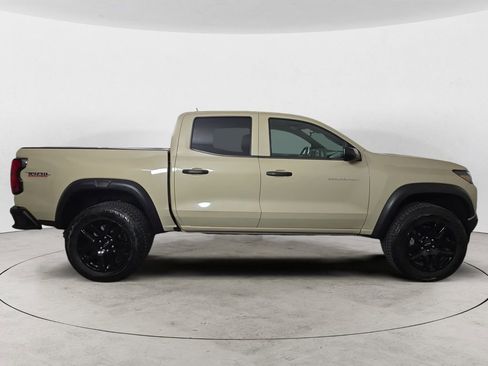 Certified 2024 Chevrolet Colorado Trail Boss w/ Advanced Trailering Package AWD/4WD image 6