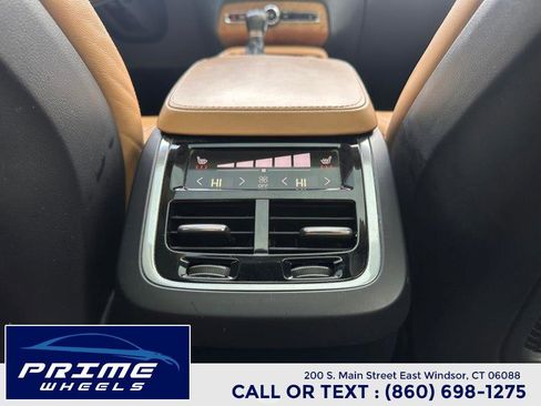 Used 2016 Volvo XC90 T6 Inscription w/ Vision Package image 19