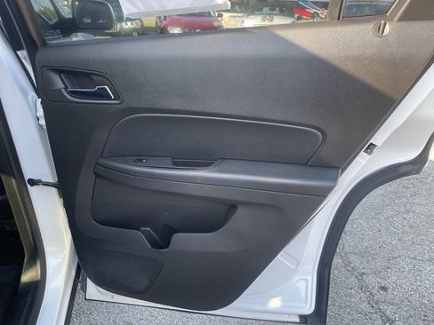 Used 2015 GMC Terrain SLE image 15