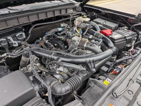 Used 2024 Ford Bronco Badlands AWD/4WD image 37