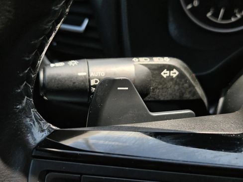 Used 2023 Nissan Rogue SL FWD image 34