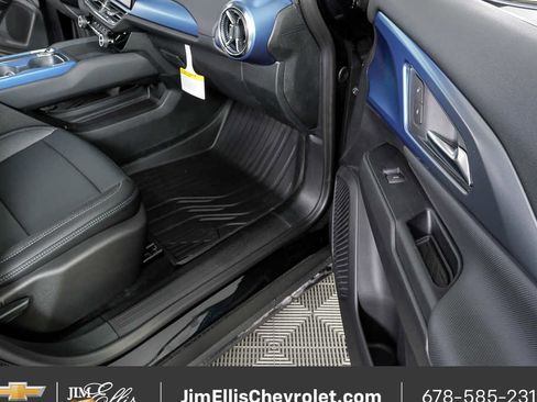 New 2026 Chevrolet Equinox EV LT image 24