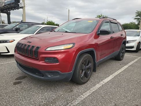 Used 2016 Jeep Cherokee Sport FWD image 1
