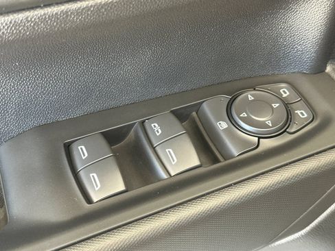 Used 2026 Chevrolet Silverado 1500 Custom Trail Boss w/ LPO, Dark Essentials Package AWD/4WD image 11