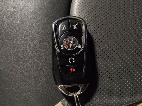 Used 2020 Buick Enclave Essence w/ Sport Touring Edition image 32