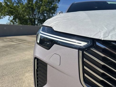 New 2026 Volvo XC90 B5 Plus image 10