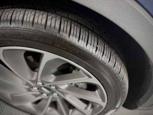 Used 2019 Lincoln Nautilus Reserve image 22