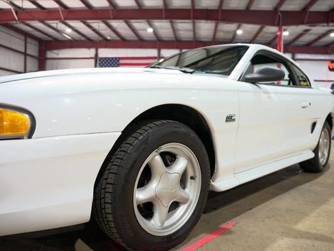 Used 1995 Ford Mustang GT image 34