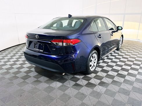 Used 2023 Toyota Corolla LE FWD image 3