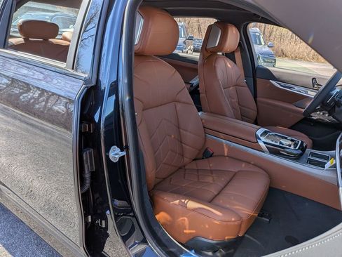 New 2026 BMW 760i xDrive w/ Executive Package AWD/4WD image 24
