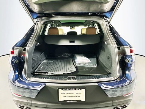 New 2026 Porsche Cayenne S AWD/4WD image 28