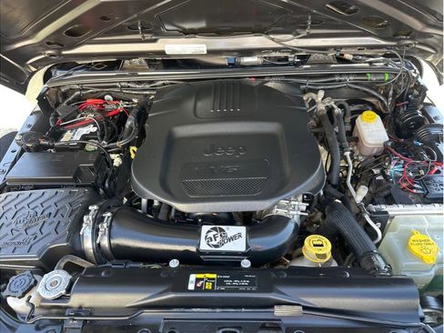 Used 2018 Jeep Wrangler Sport image 32