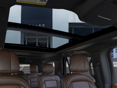 New 2026 Lincoln Navigator Reserve AWD/4WD image 22