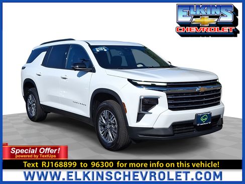 Certified 2024 Chevrolet Traverse LT AWD/4WD image 1