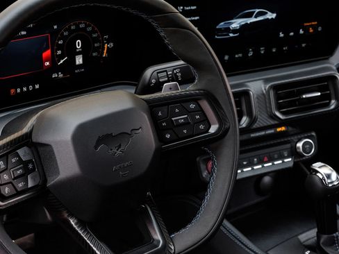 Used 2025 Ford Mustang Dark Horse RWD image 17