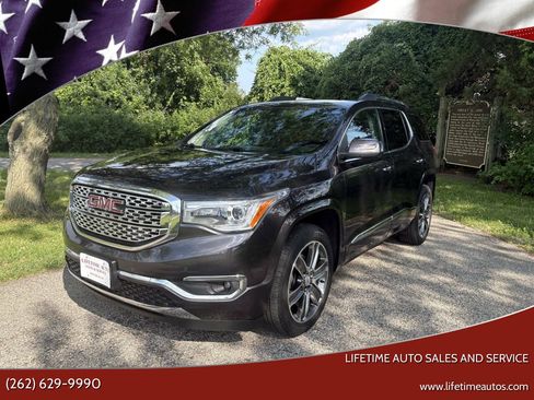 Used 2017 GMC Acadia Denali AWD/4WD image 1