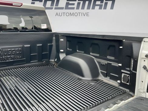 Used 2025 GMC Sierra 1500 SLT image 12