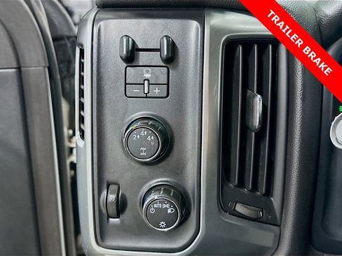 Used 2016 Chevrolet Silverado 2500 LT AWD/4WD image 8