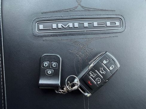 Used 2024 RAM 1500 Limited AWD/4WD image 31