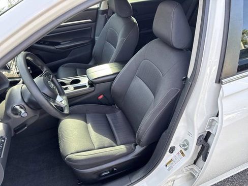 Used 2023 Nissan Altima 2.5 SV FWD image 20