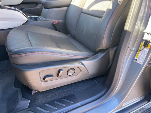 Used 2024 GMC Canyon AT4X image 14