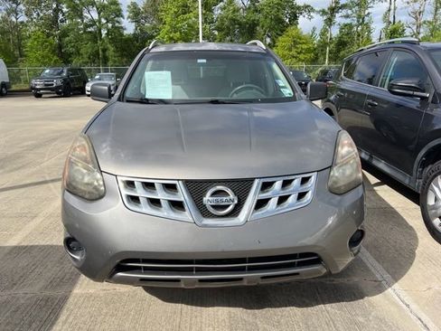 Used 2015 Nissan Rogue S w/ Convenience Package image 2