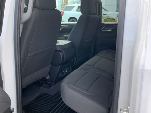 New 2026 GMC Sierra 1500 SLE w/ Preferred Package AWD/4WD image 13