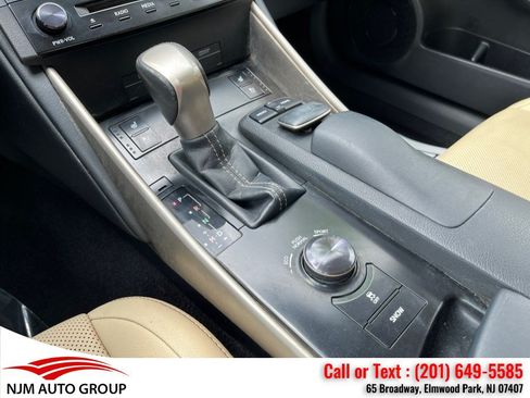 Used 2014 Lexus IS 250 AWD w/ Navigation Package image 30