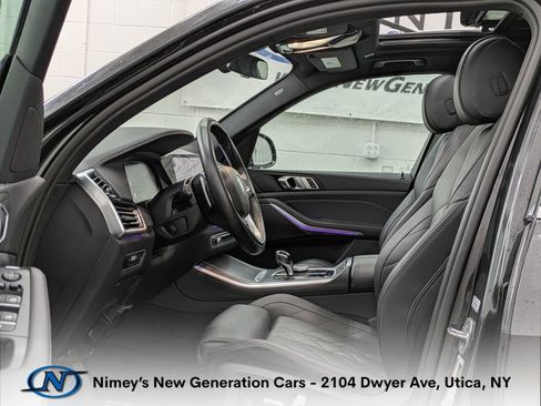 Used 2023 BMW X5 xDrive40i AWD/4WD image 3