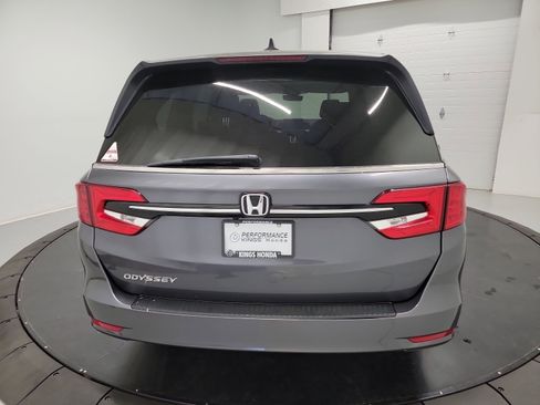 Certified 2024 Honda Odyssey EX-L image 8