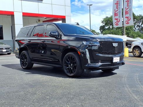 Used 2022 Cadillac Escalade Sport w/ LPO, ONYX Package RWD image 4