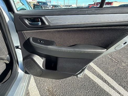 Used 2017 Subaru Legacy 2.5i Premium image 15