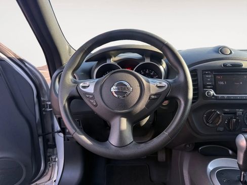 Used 2017 Nissan Juke S image 14