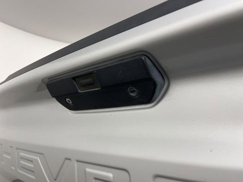 Used 2019 Chevrolet Silverado 1500 LTZ w/ LTZ Premium Package image 13