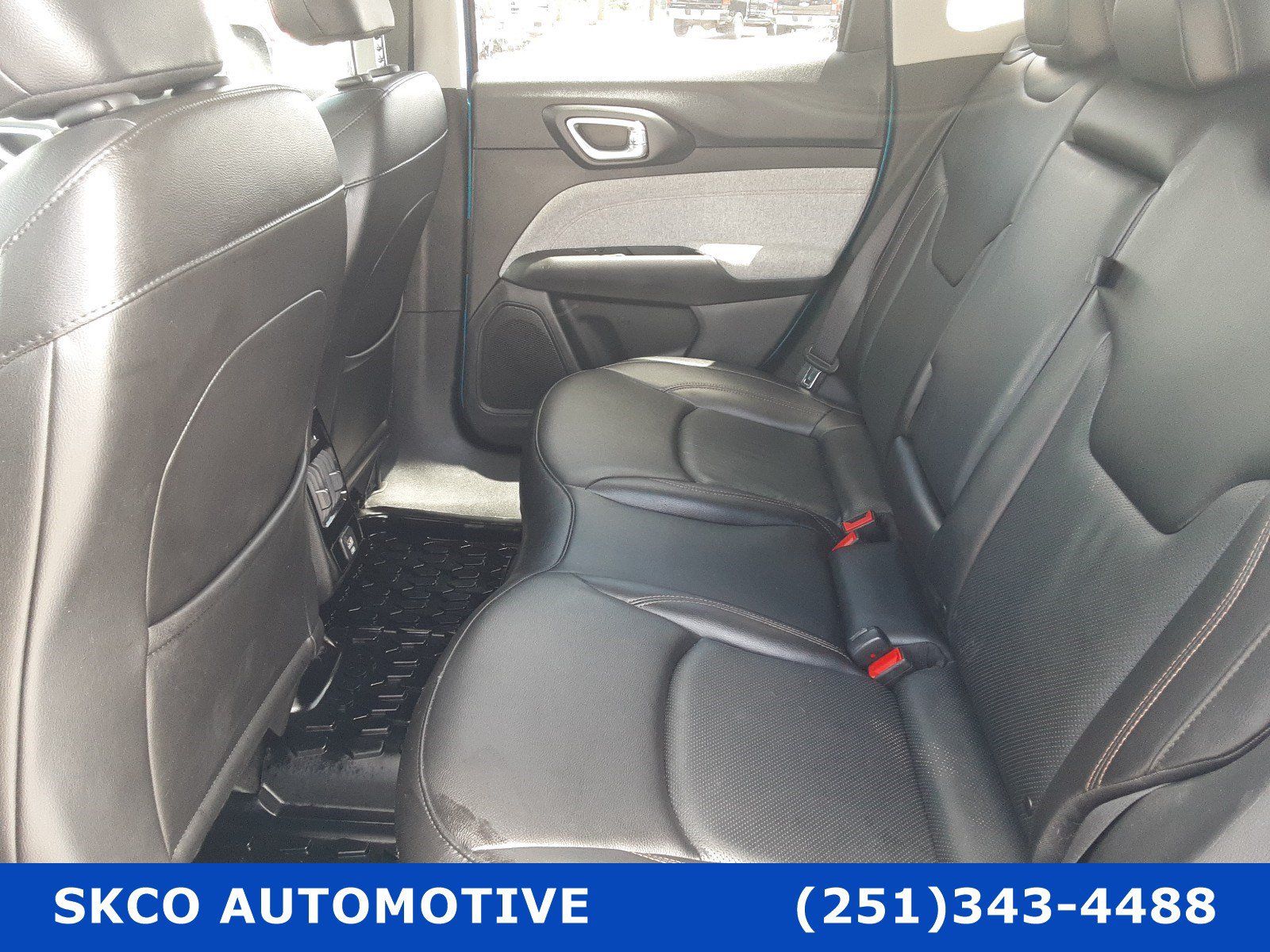 Used 2022 Jeep Compass Latitude w/ Mopar Graphics Package AWD/4WD image 14