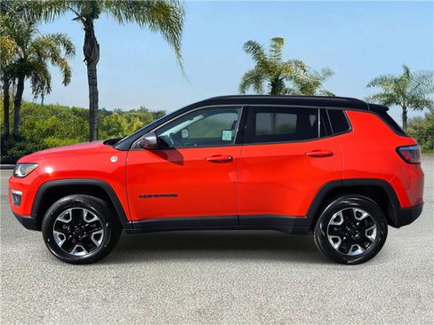 Certified 2018 Jeep Compass Trailhawk w/ Navigation Group image 2