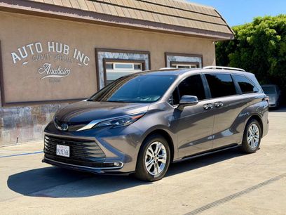 Used 2024 Toyota Sienna Platinum