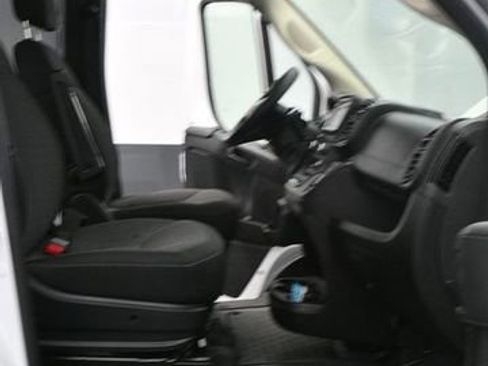 Used 2025 RAM ProMaster 2500 w/ Convenience Group image 10