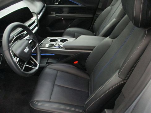 Used 2024 Cadillac Lyriq Sport image 9