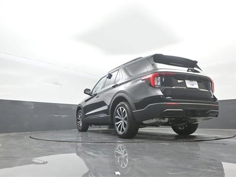 New 2026 Ford Explorer ST-Line image 30