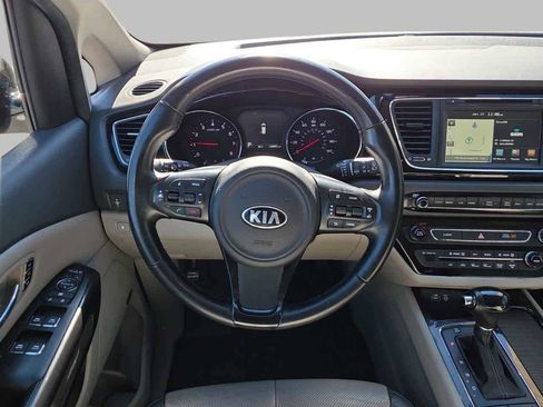 Used 2016 Kia Sedona SX image 12