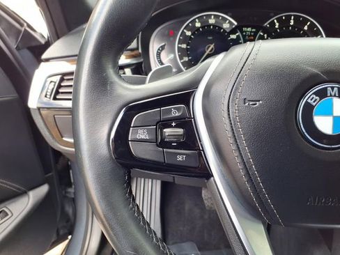 Used 2019 BMW 530i w/ Convenience Package RWD image 10