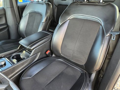 Used 2024 Jeep Grand Cherokee Altitude image 18