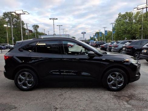 Certified 2025 Ford Escape ST-Line AWD/4WD image 2