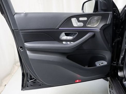 Certified 2025 Mercedes-Benz GLS 450 4MATIC image 29