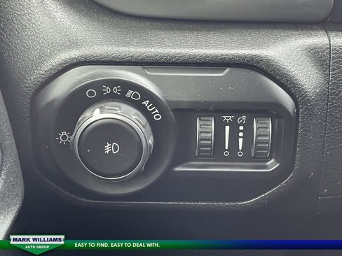 Used 2019 Jeep Wrangler Unlimited Sahara w/ Safety Group image 25