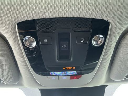 Used 2023 Kia Sorento SX AWD/4WD image 25